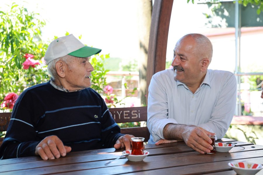Başkan Büyükgöz Mahalle Ziyaretlerine Devam Ediyor