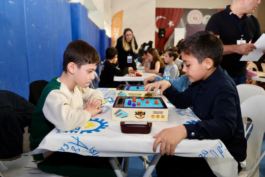 Gebze’de 8. Türkiye Akıl Ve Zeka Oyunları Turnuvası Düzenlendi