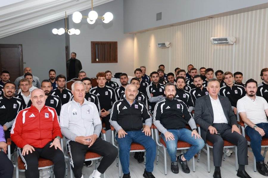 Başkan Büyükgöz Gebzespor'un Bolu Kampında