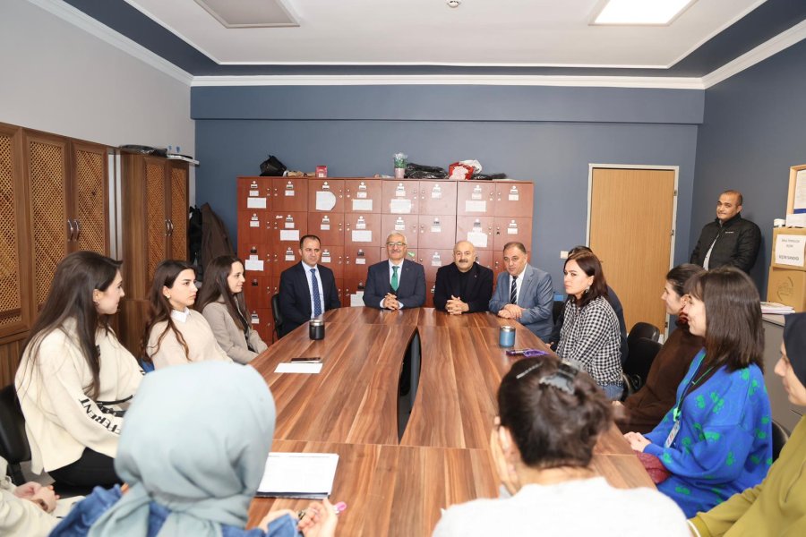 Başkan Büyükgöz ve Kaymakam Özyiğit’ten Okullara Ziyaret