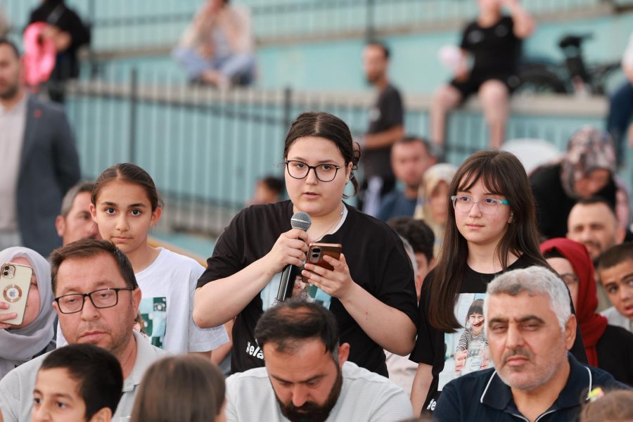Vatandaş Soruyor, Başkan Cevaplıyor Karabağ Parkı’nda Yoğun Katılımla Gerçekleşti