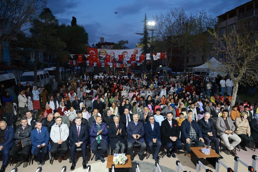 Gebze Belediyesi’nden Romanlar Günü Programı: Aynı Bağın Gülüyüz Biz