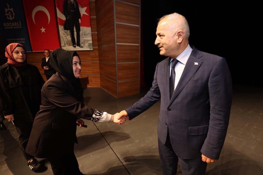 Başkan Büyükgöz, Mesai Arkadaşlarıyla Bayramlaştı