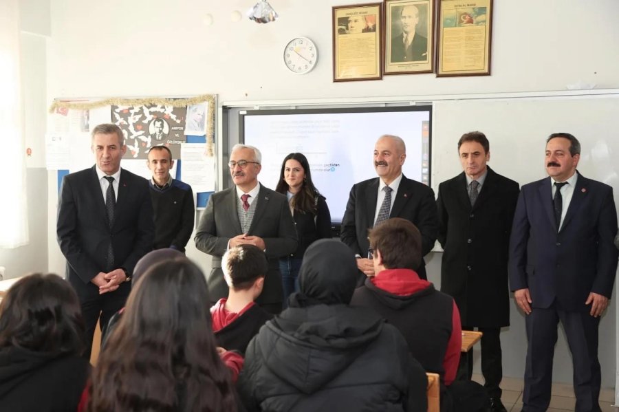 Kaymakam Özyiğit ve Başkan Büyükgöz Fatih Sultan Mehmet Anadolu’da 