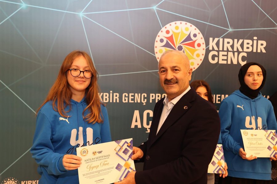 41 Genç’te Sertifikalar Başkan Büyükgöz’den 