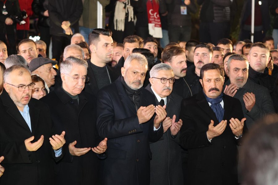 BAŞKAN BÜYÜKGÖZ, HATAY’DA DEPREM ŞEHİTLERİNİ ANDI