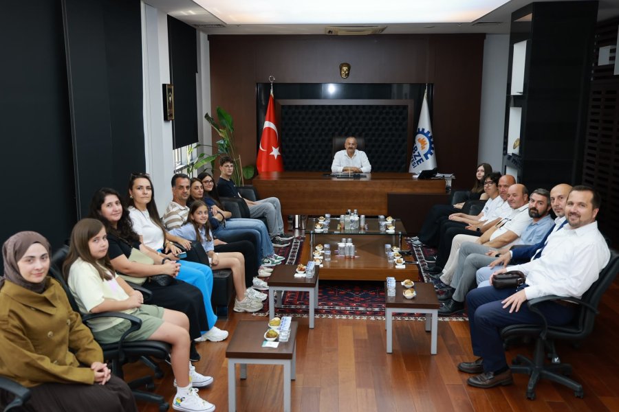 Başkan Büyükgöz LGS Birincilerini Ağırladı