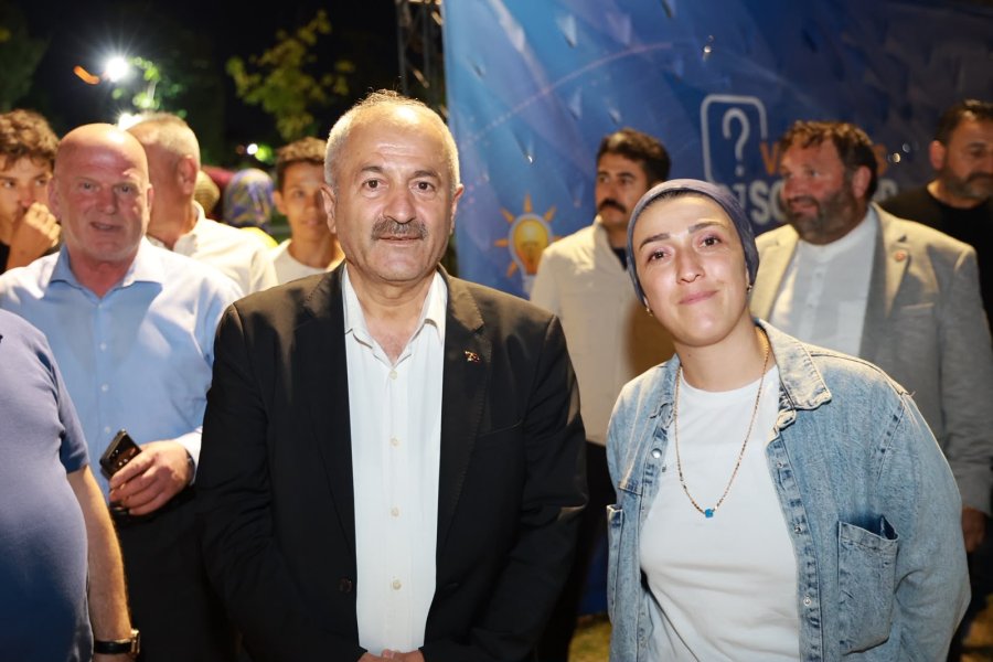 “Vatandaş Soruyor, Başkan Cevaplıyor” Programı Gebze Millet Bahçesi’nde Gerçekleştirildi