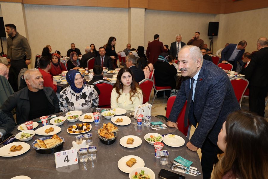 Başkan Büyükgöz Şehit Aileleri ve Gazilerle İftar Sofrasında Buluştu