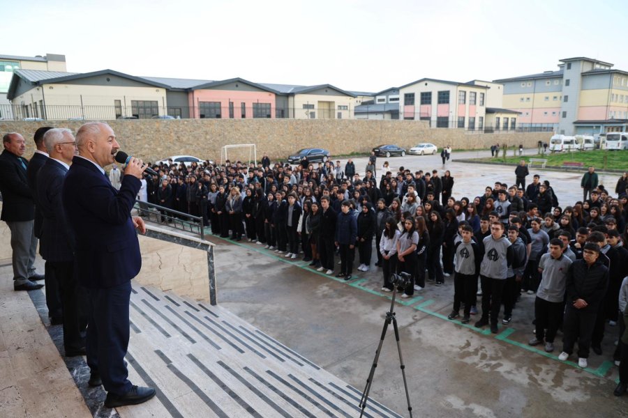 BAŞKAN BÜYÜKGÖZDEN OKULLARA ZİYARET