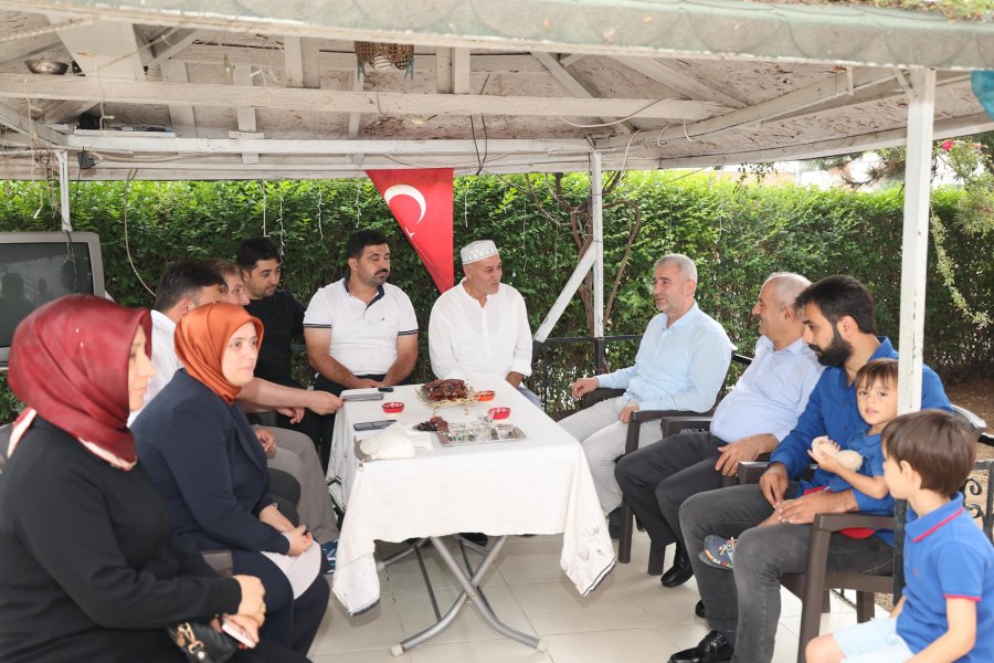 Başkan Büyükgöz’den  Gebzeli Hacılara Ziyaret