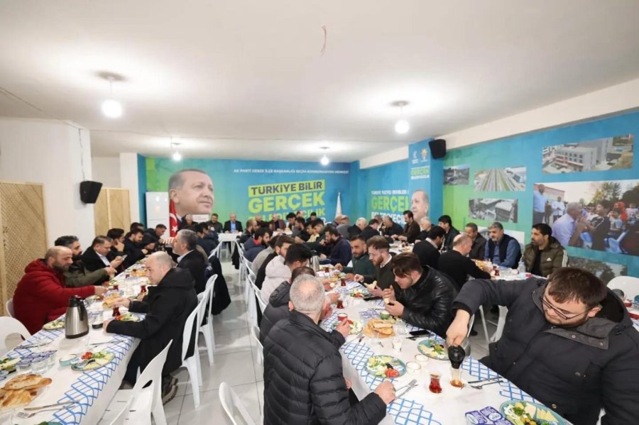 Başkan Adayı Büyükgöz Gebzelilerle 7/24 Bir Arada