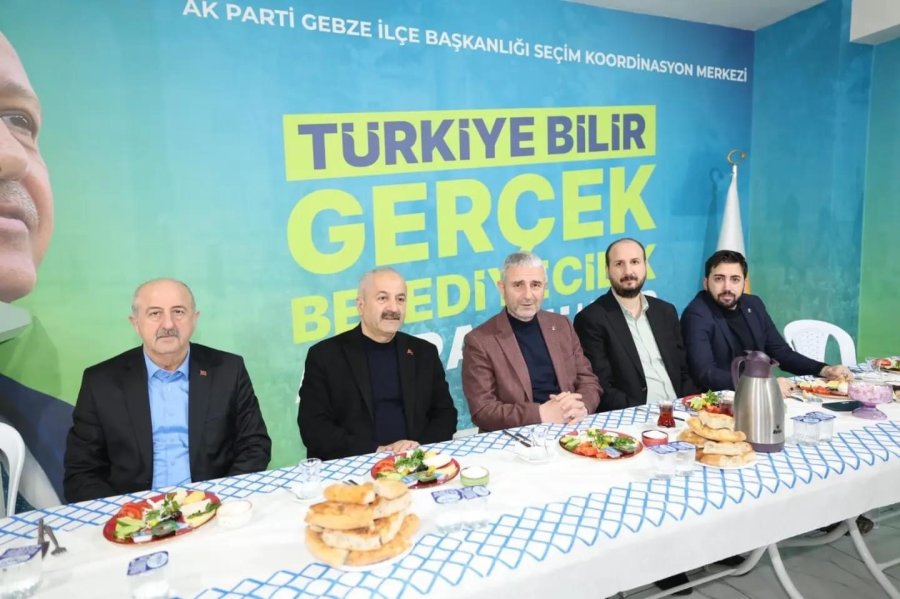 Başkan Adayı Büyükgöz Gebzelilerle 7/24 Bir Arada
