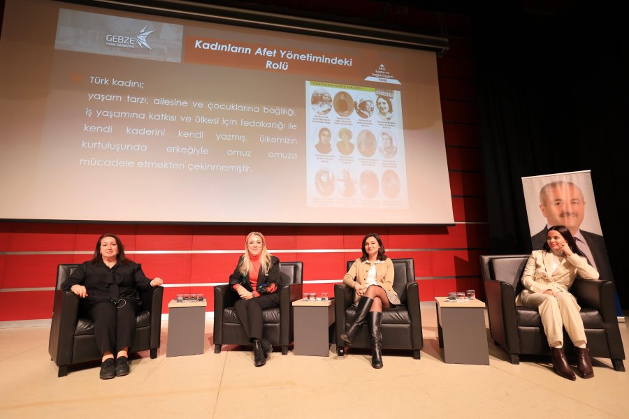 Gebze’de “Afet, Kadın ve Sağlık” Konulu Panel