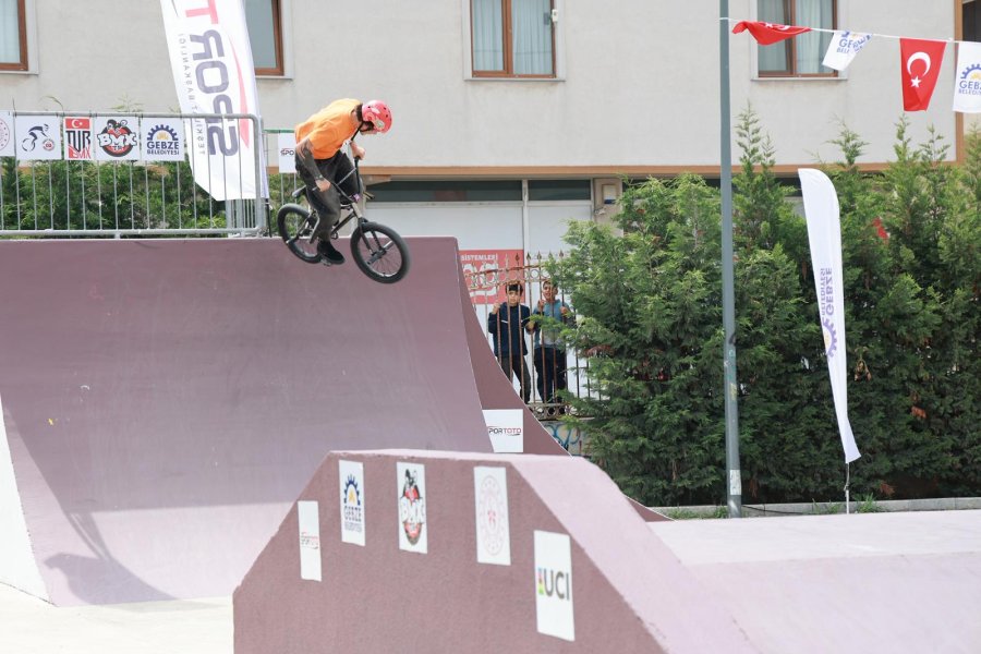 Adrenalin Gebze’de Zirve Yaptı: 2. BMX Park Türkiye Şampiyonası Nefes Kesti