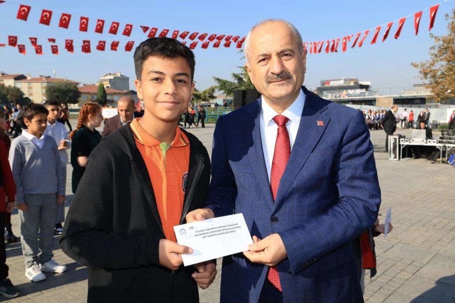 Gebze’de Cumhuriyet Coşkusu Dolu Dolu Yaşandı