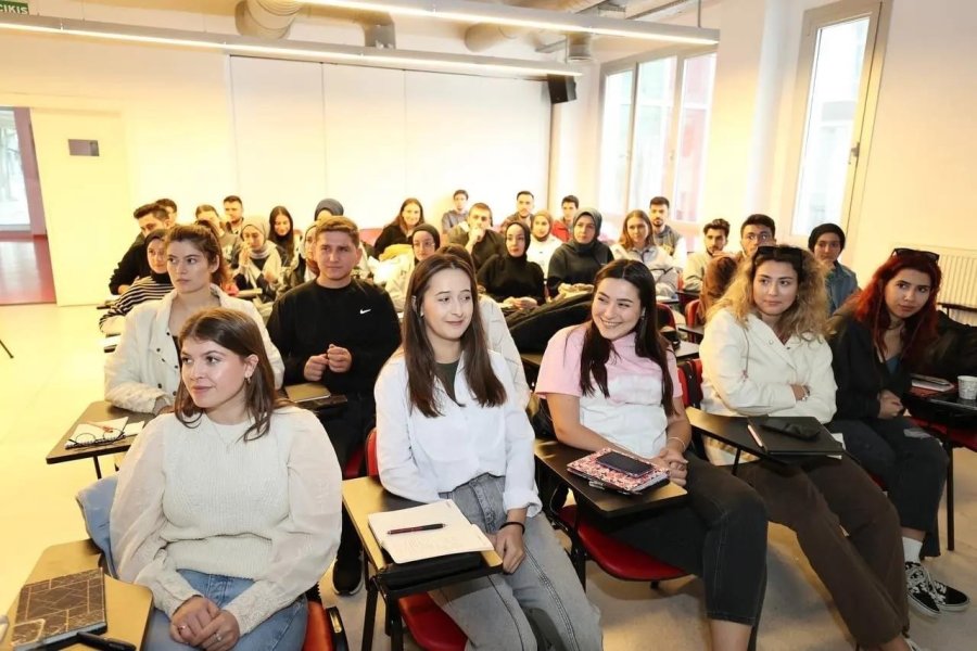 Başkan Büyükgöz Meslektaşlarıyla  Deneyimlerini Paylaştı   