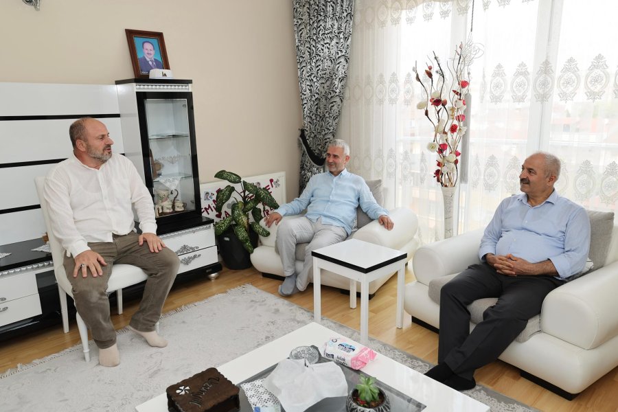 Başkan Büyükgöz’den  Gebzeli Hacılara Ziyaret