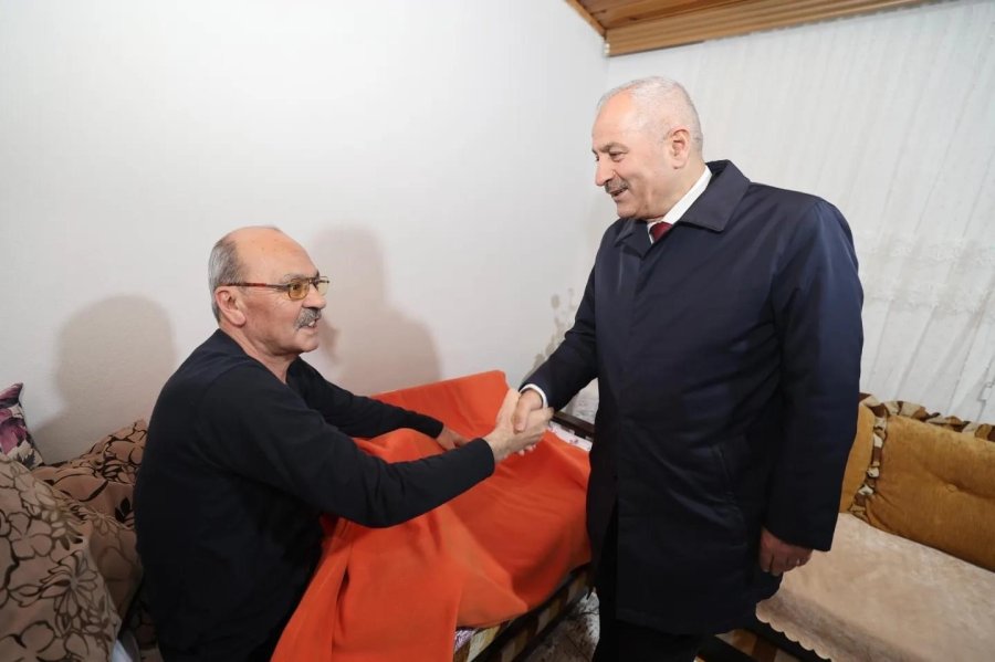 Başkan Adayı Büyükgöz’den Hemşeri Derneklerine Ziyaret