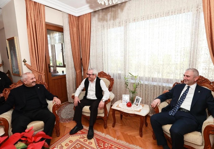 Cumhur İttifakı Adayı Büyükgöz’den Eski Başkanlara ‘Vefa’ Ziyaretleri