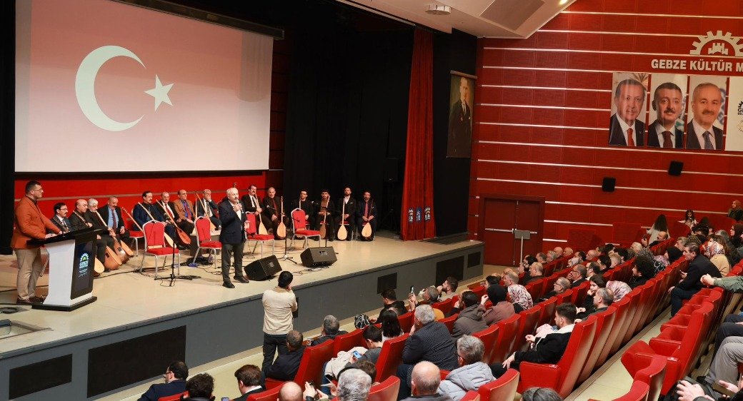 Gebze’de Aşıklar Gecesine Yoğun İlgi