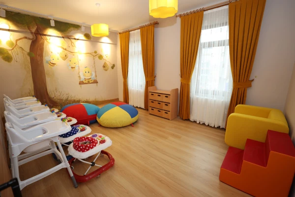 Güzide 7/24 Çocuk Bakım Evi