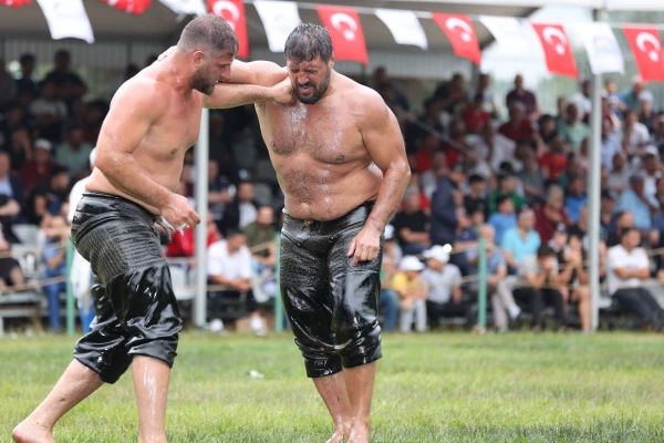 Hünkar Çayırı Yağlı Güreşleri