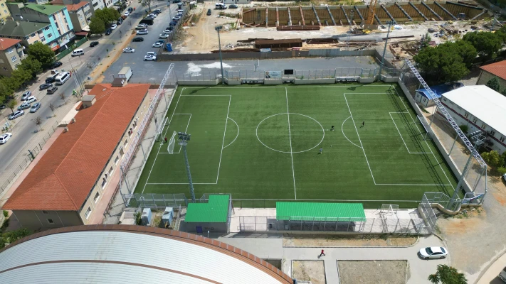 Metin Oktay Futbol Sahası Yenilemesi