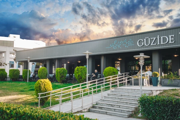 Güzide Tesisleri Kent Meydanı