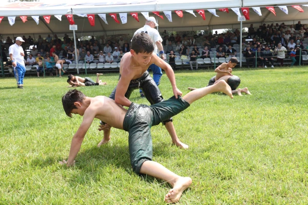 Hünkar Çayırı Yağlı Güreşleri