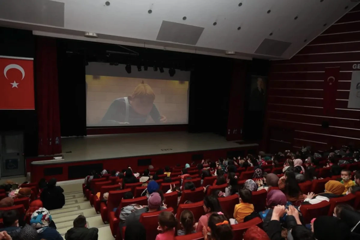 Sinema Gösterimleri