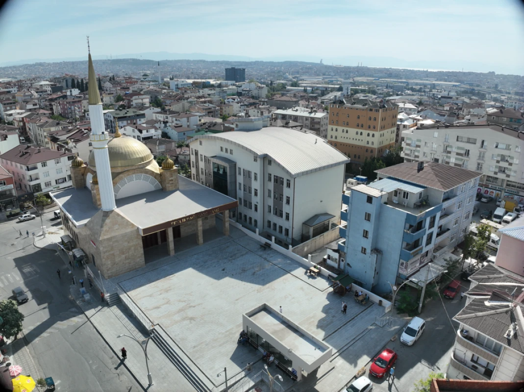 Sarı Camii ve Meydan Düzenlemesi